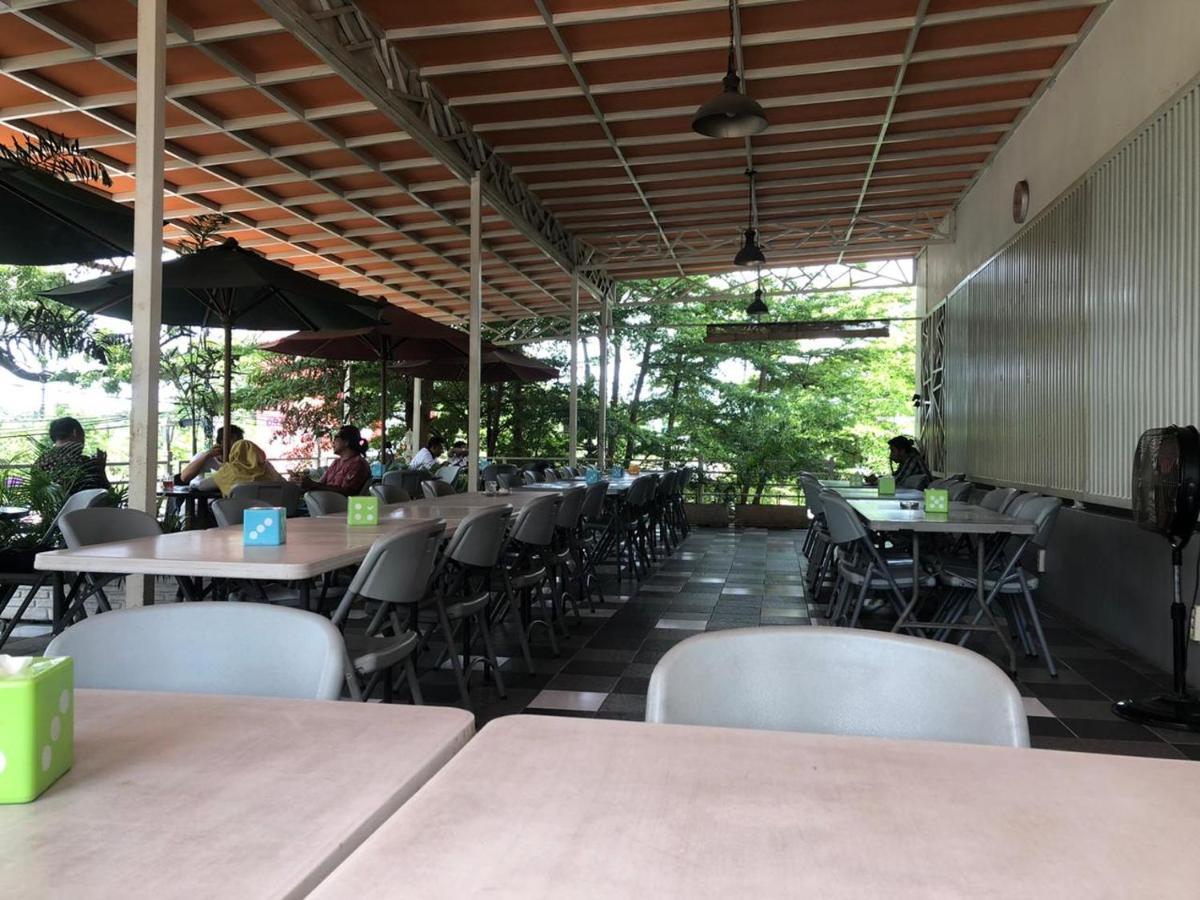 基纳利潘台酒店 马卡萨 外观 照片