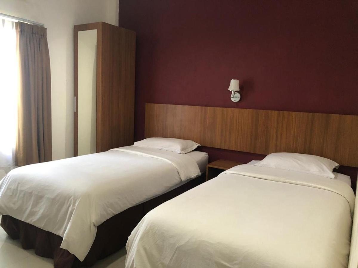 基纳利潘台酒店 马卡萨 外观 照片