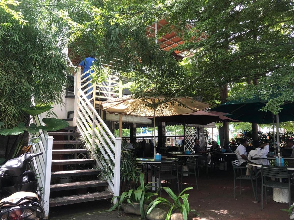 基纳利潘台酒店 马卡萨 外观 照片
